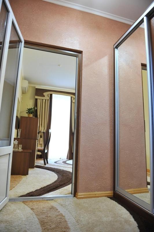 צ'רנוביץ Andinna Hotel מראה חיצוני תמונה