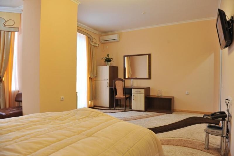 צ'רנוביץ Andinna Hotel מראה חיצוני תמונה