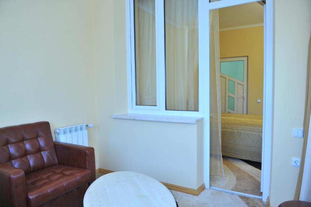 צ'רנוביץ Andinna Hotel מראה חיצוני תמונה