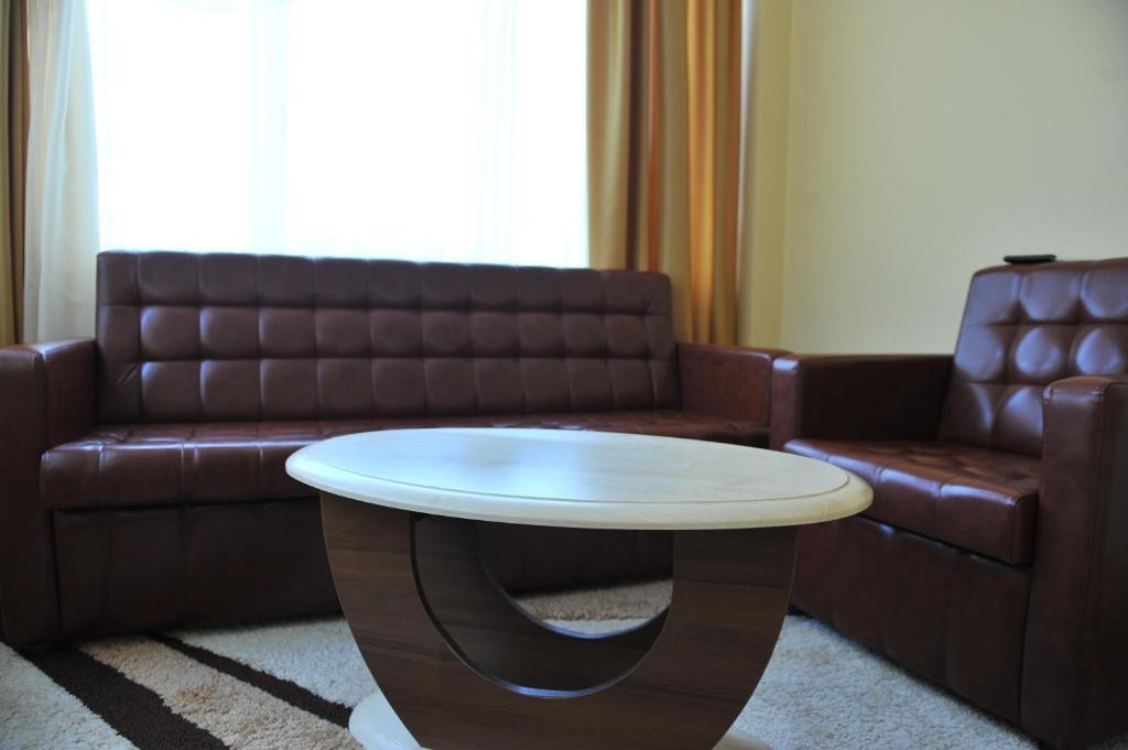 צ'רנוביץ Andinna Hotel מראה חיצוני תמונה